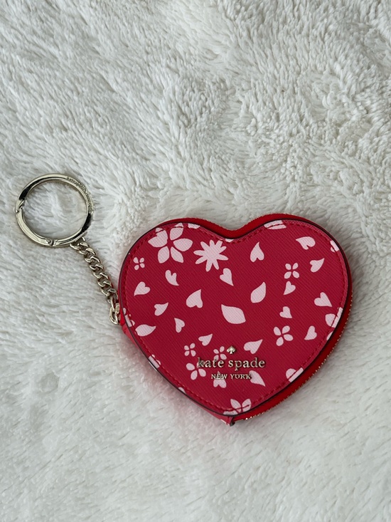kate spade Handbags - NWOT Kate Spade red and light pink heart coin pouch key fob/coin purse
